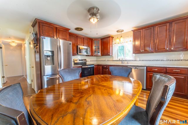 79 Federal Street, Hamden, CT 06514