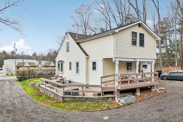 525 Bloomingburg Road, Middletown, NY 10940