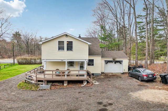 525 Bloomingburg Road, Middletown, NY 10940