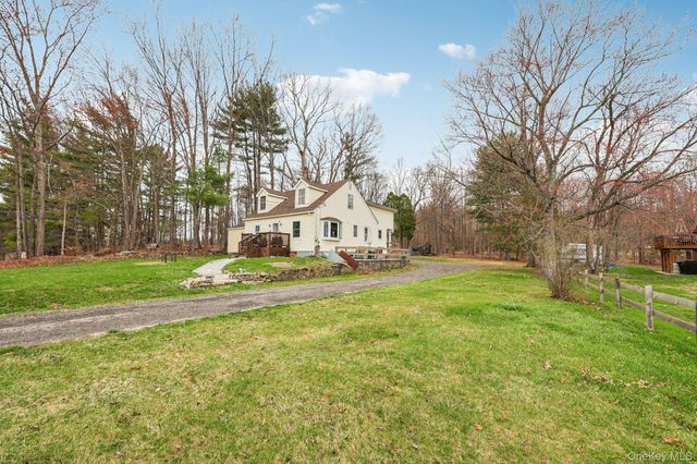 525 Bloomingburg Road, Middletown, NY 10940