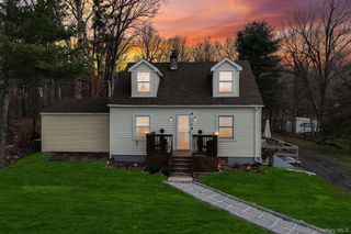 525 Bloomingburg Road, Middletown, NY 10940
