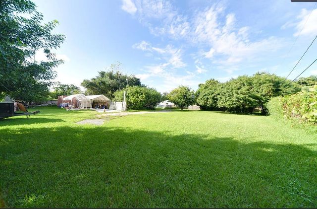3825 Lakewood Road, Palm Springs, FL 33461
