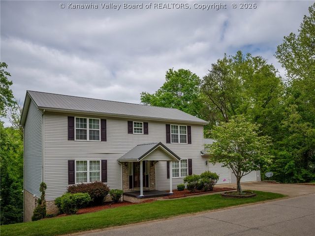 120 Honeysuckle Lane, Dunbar, WV 25064