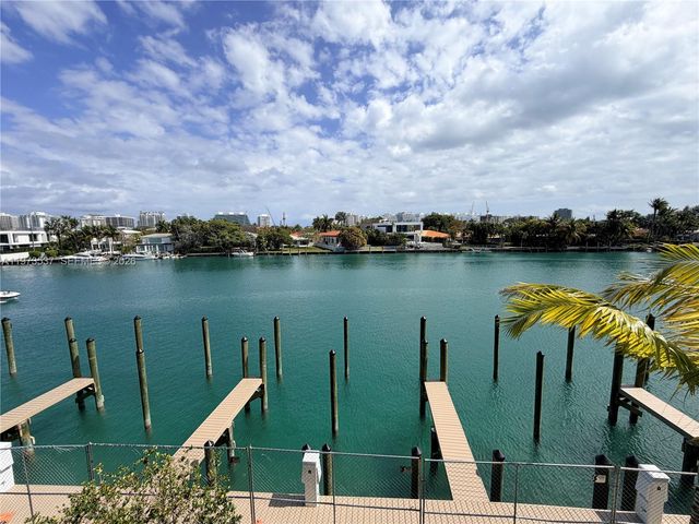 9221 E Bay Harbor Drive 309, Bay Harbor Islands, FL 33154