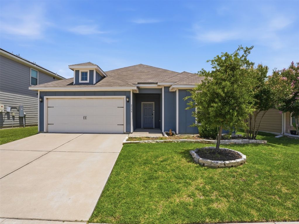 8524 Buck Mountain Pass, Fort Worth, TX 76179