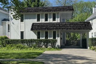 400 S Crescent Avenue, Park Ridge, IL 60068