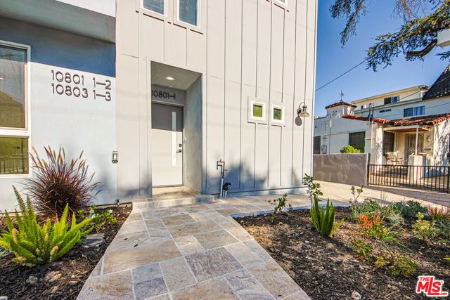 10803 Kling Street, Toluca Lake (los Angeles), CA 91602