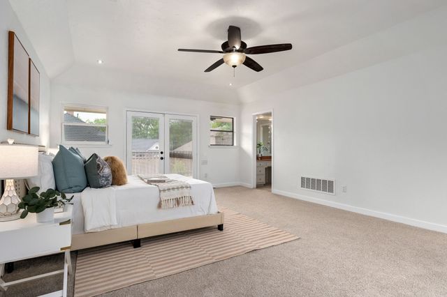 320 S Irving Heights Drive, Irving, TX 75060