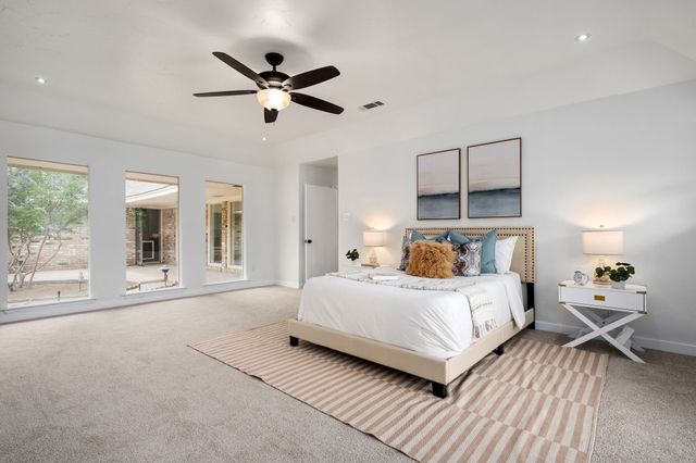 320 S Irving Heights Drive, Irving, TX 75060