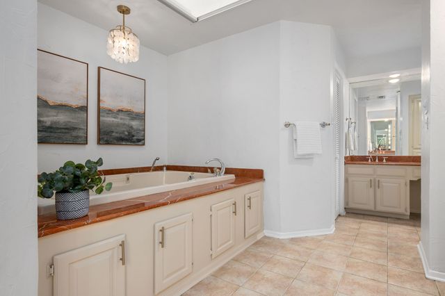 320 S Irving Heights Drive, Irving, TX 75060