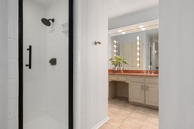 320 S Irving Heights Drive, Irving, TX 75060
