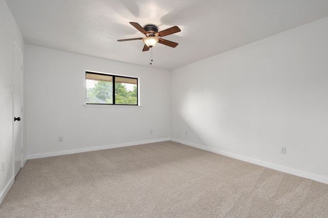 320 S Irving Heights Drive, Irving, TX 75060