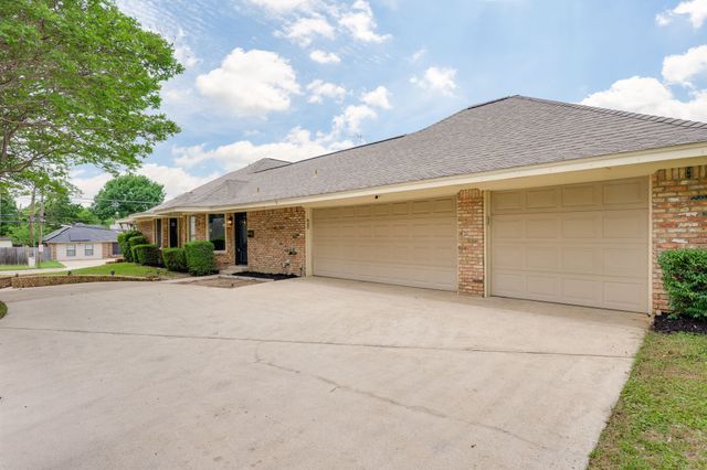 320 S Irving Heights Drive, Irving, TX 75060