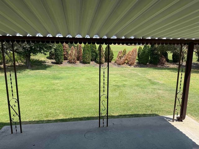 755 N 12th Ave, Piggott, AR 72454