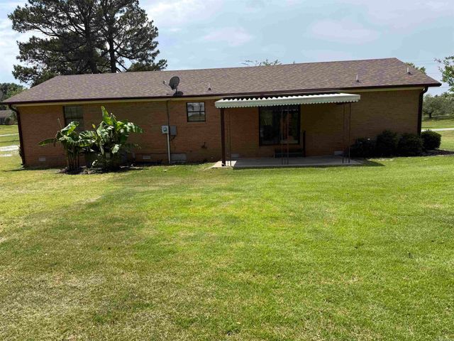 755 N 12th Ave, Piggott, AR 72454