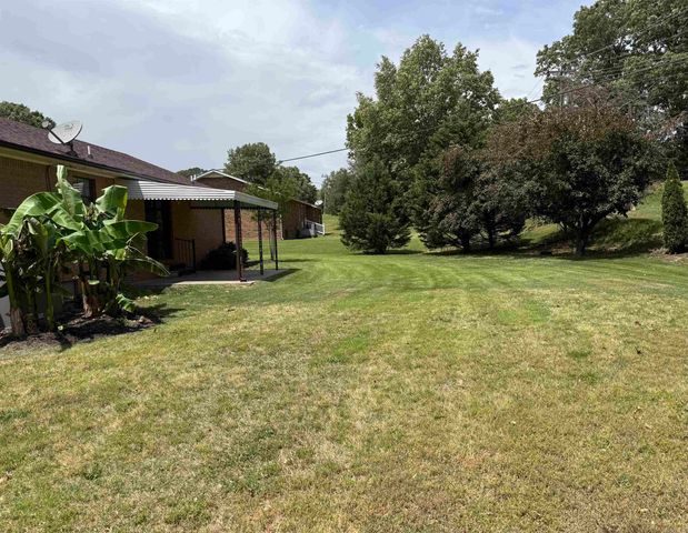 755 N 12th Ave, Piggott, AR 72454