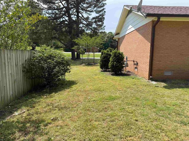 755 N 12th Ave, Piggott, AR 72454