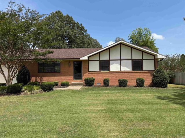 755 N 12th Ave, Piggott, AR 72454