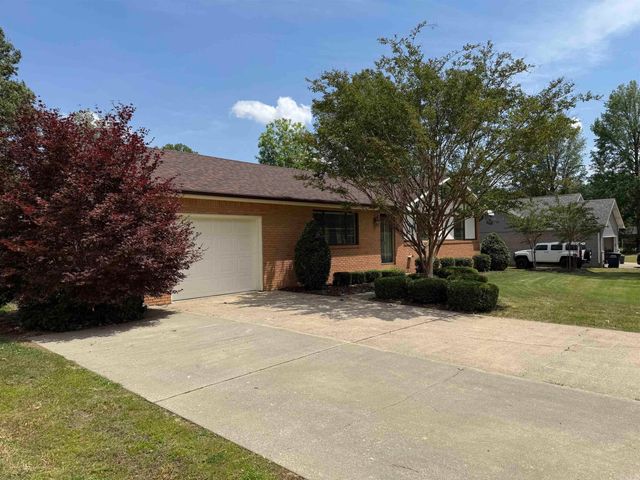 755 N 12th Ave, Piggott, AR 72454