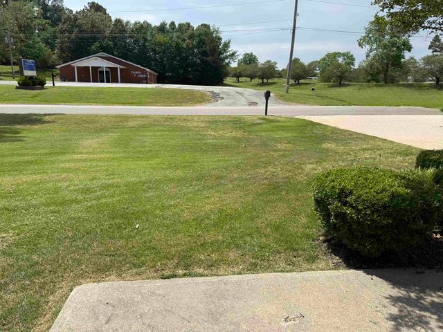 755 N 12th Ave, Piggott, AR 72454