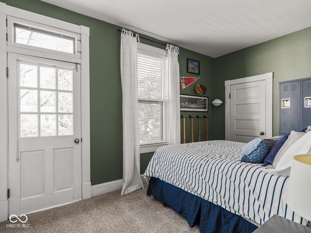 228 E 10th Street, Indianapolis, IN 46202
