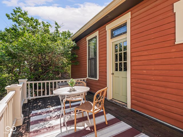 228 E 10th Street, Indianapolis, IN 46202