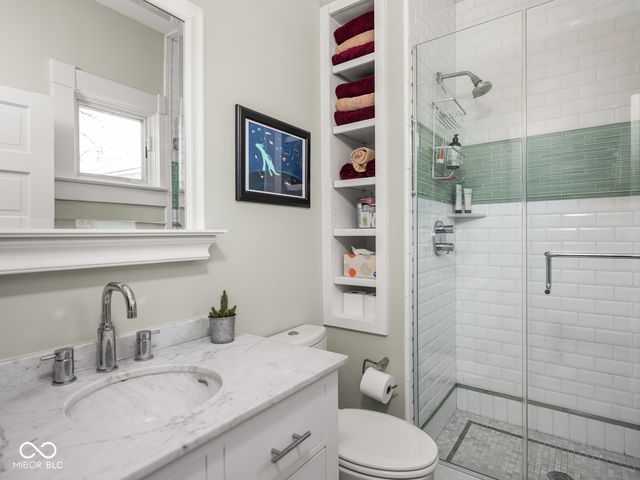 228 E 10th Street, Indianapolis, IN 46202