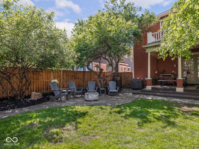 228 E 10th Street, Indianapolis, IN 46202