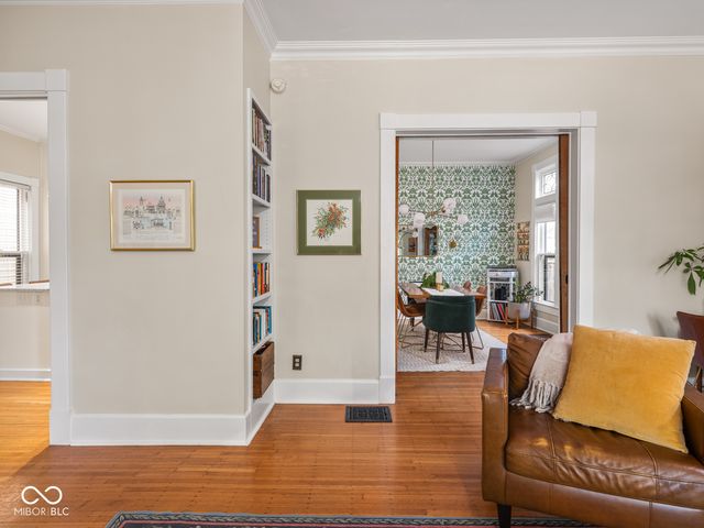 228 E 10th Street, Indianapolis, IN 46202