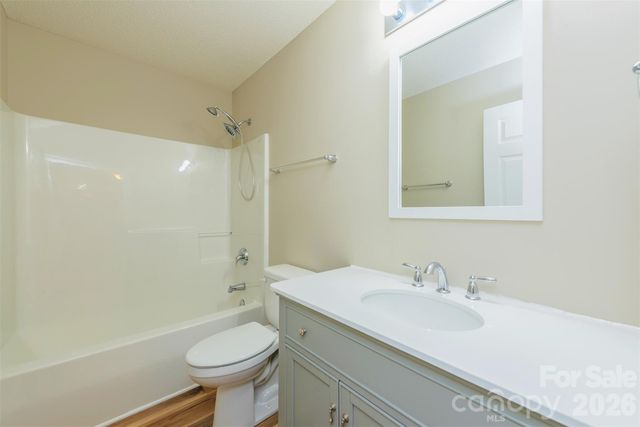 50 Clear Creekside Drive, Hendersonville, NC 28792