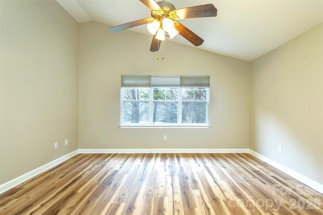 50 Clear Creekside Drive, Hendersonville, NC 28792