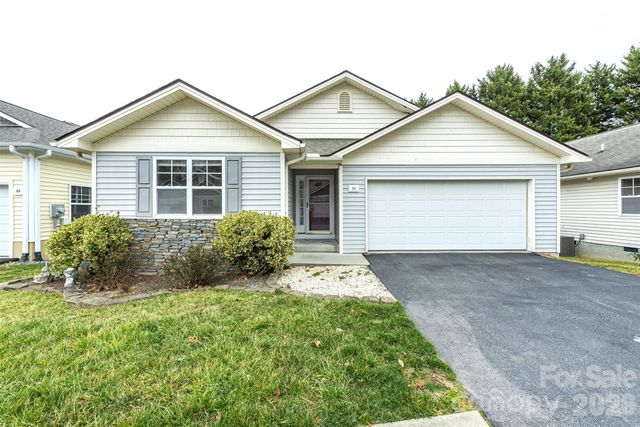 50 Clear Creekside Drive, Hendersonville, NC 28792