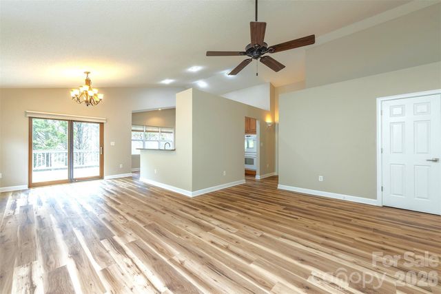 50 Clear Creekside Drive, Hendersonville, NC 28792