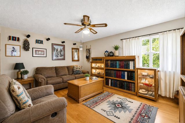 215 Mineola St, Ingram, TX 78025