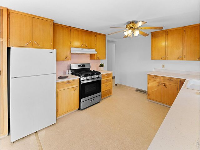 3620 W 1st St, Loveland, CO 80537