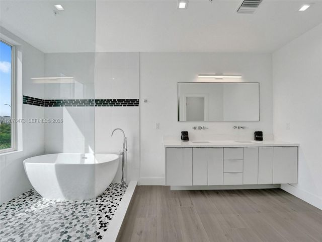 1226 NE 15th Avenue, Fort Lauderdale, FL 33304