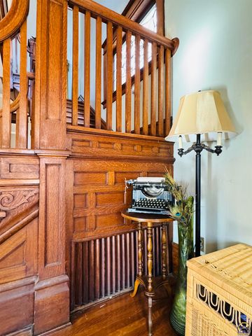 411 SW Woodlawn Ave, Topeka, KS 66606