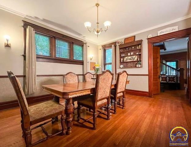 411 SW Woodlawn Ave, Topeka, KS 66606