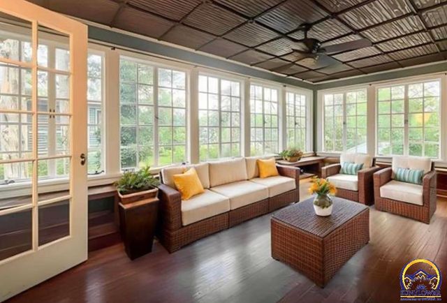 411 SW Woodlawn Ave, Topeka, KS 66606