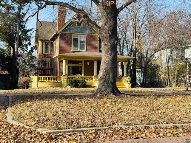 411 SW Woodlawn Ave, Topeka, KS 66606