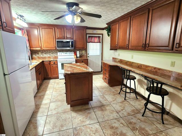1104 Robert P Jeanes Road, Easley, SC 29640