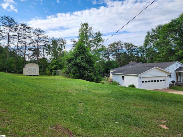 1104 Robert P Jeanes Road, Easley, SC 29640