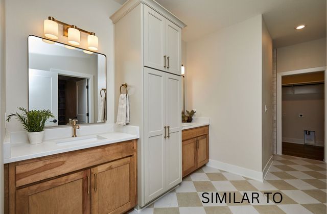 17539 North Valley Drive, Urbandale, IA 50323