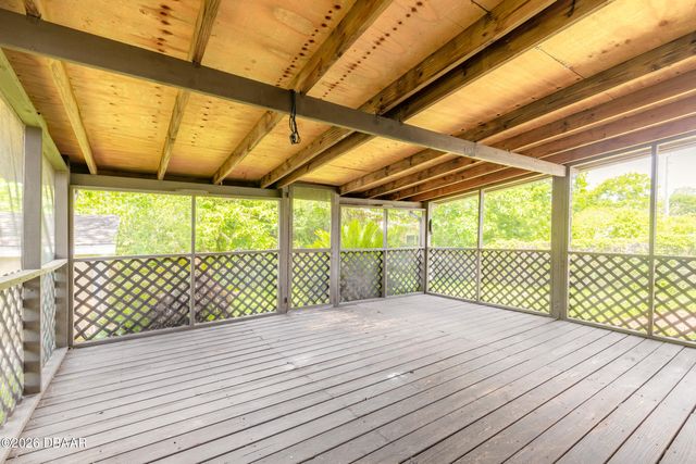 1586 Carmen Avenue, Daytona Beach, FL 32117