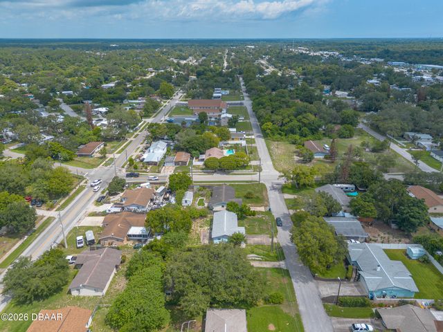 1586 Carmen Avenue, Daytona Beach, FL 32117