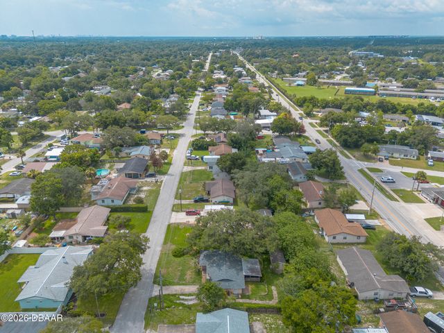 1586 Carmen Avenue, Daytona Beach, FL 32117