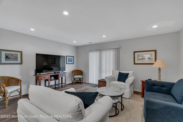 15 Linden Drive, Spring Lake Heights, NJ 07762