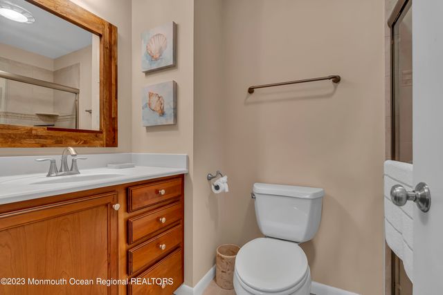 15 Linden Drive, Spring Lake Heights, NJ 07762