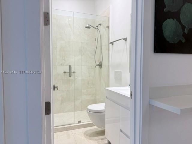 881 Ocean Drive L2, Key Biscayne, FL 33149
