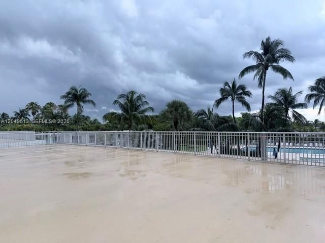 881 Ocean Drive L2, Key Biscayne, FL 33149